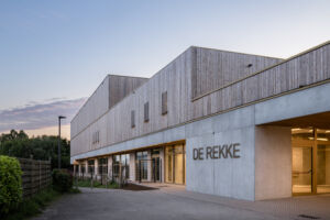 BE Kebony De Rekke School Kristian Alveo hires 2